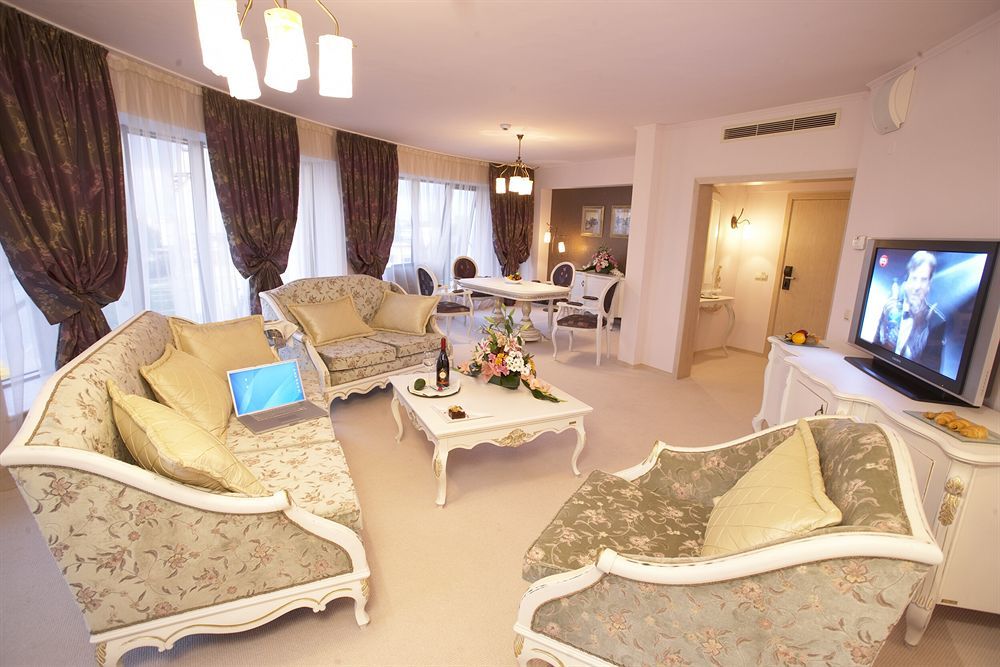 Hotel Vega 4*